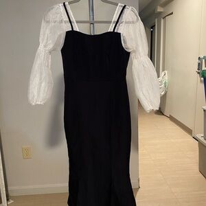 Chic Black and White Long Sleeve Dress